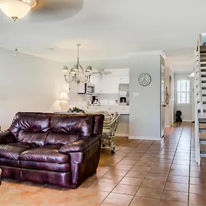  Holiday home 5 C, Three Bedroom Townhome United States